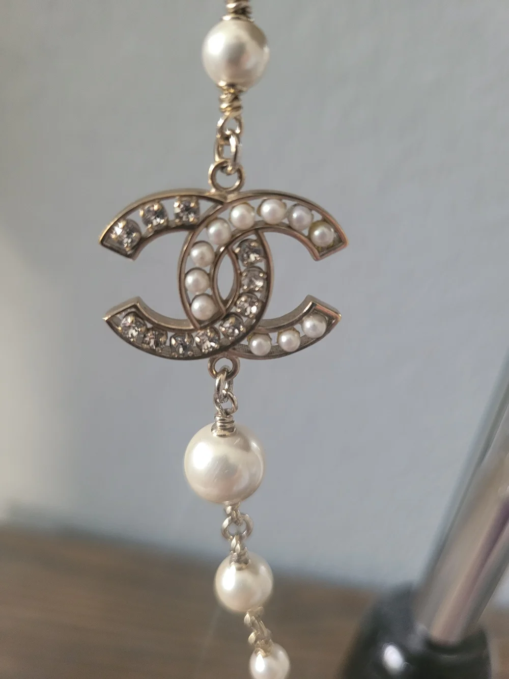 Authentic Chanel Pearl Beaded Long Necklace with Gold-Tone Accents - Picture 3 of 7